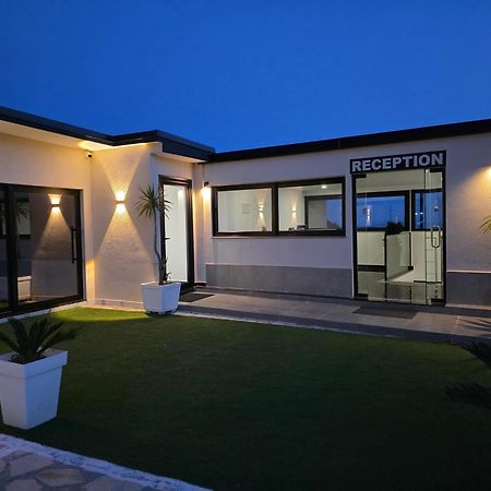 Wait 'N Sea Hotel Himare Exterior foto