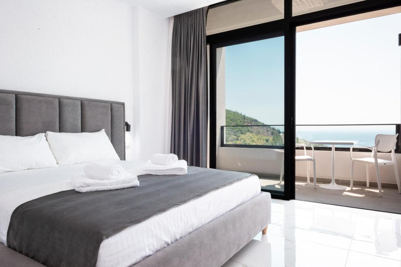 Wait 'N Sea Hotel Himare Exterior foto