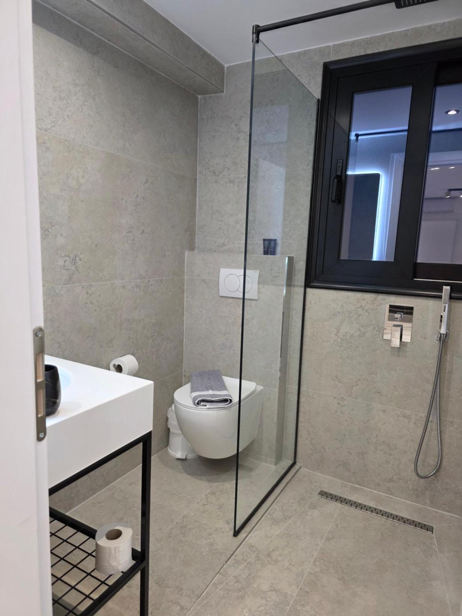 Wait 'N Sea Hotel Himare Exterior foto